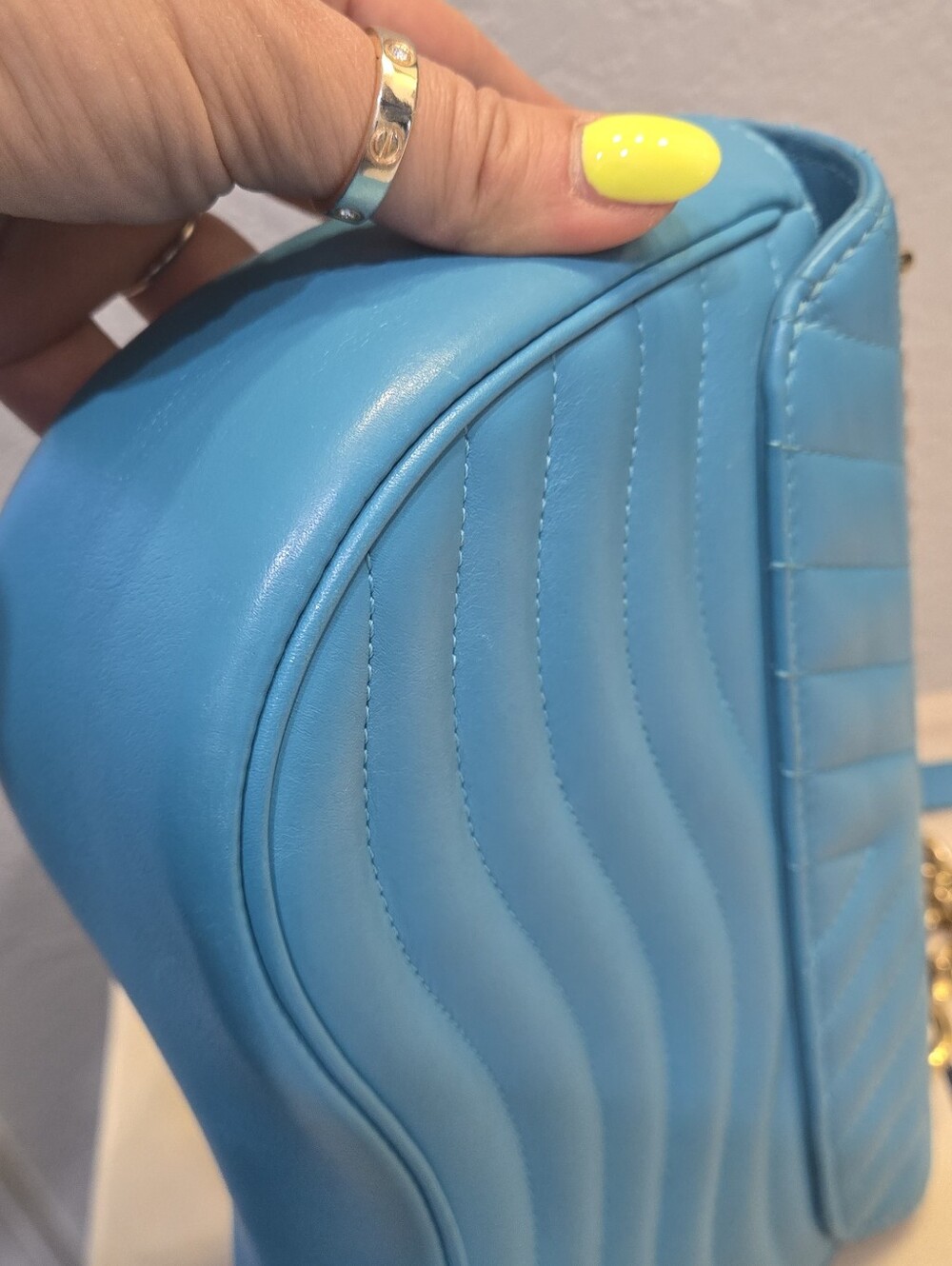 Louis Vuitton New Wave MM - Picture 6 of 11